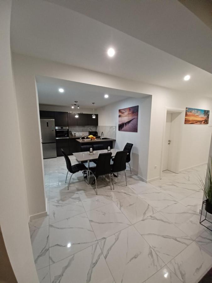 Luxury Apartment Cvita โปดสตรานา ภายนอก รูปภาพ